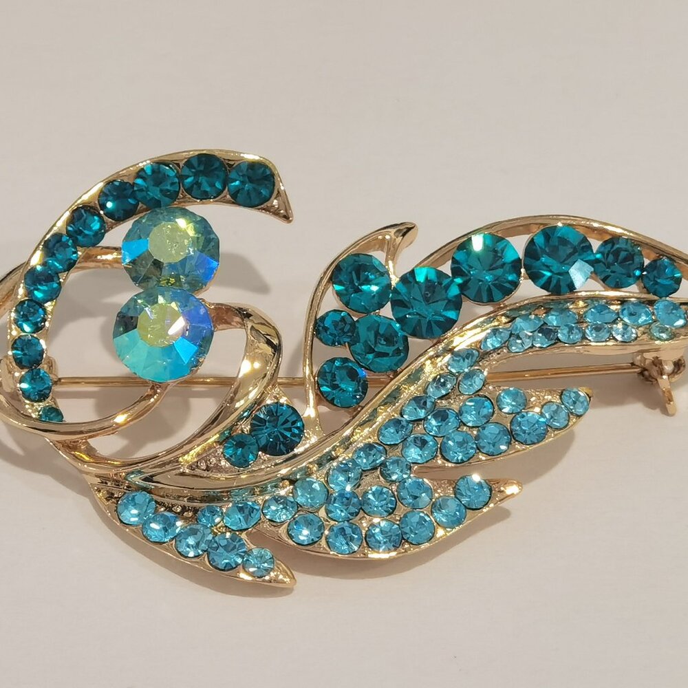brooch